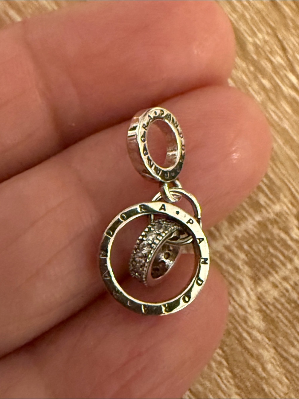 Sterling Silver Sparkling Circle Pendant Charm in Silver